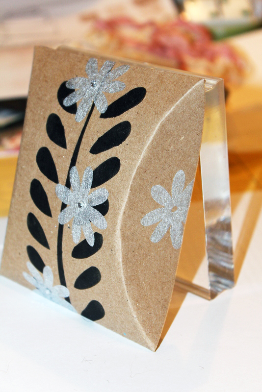 Daisy Pillow Box Craft Great for Wedding Favors