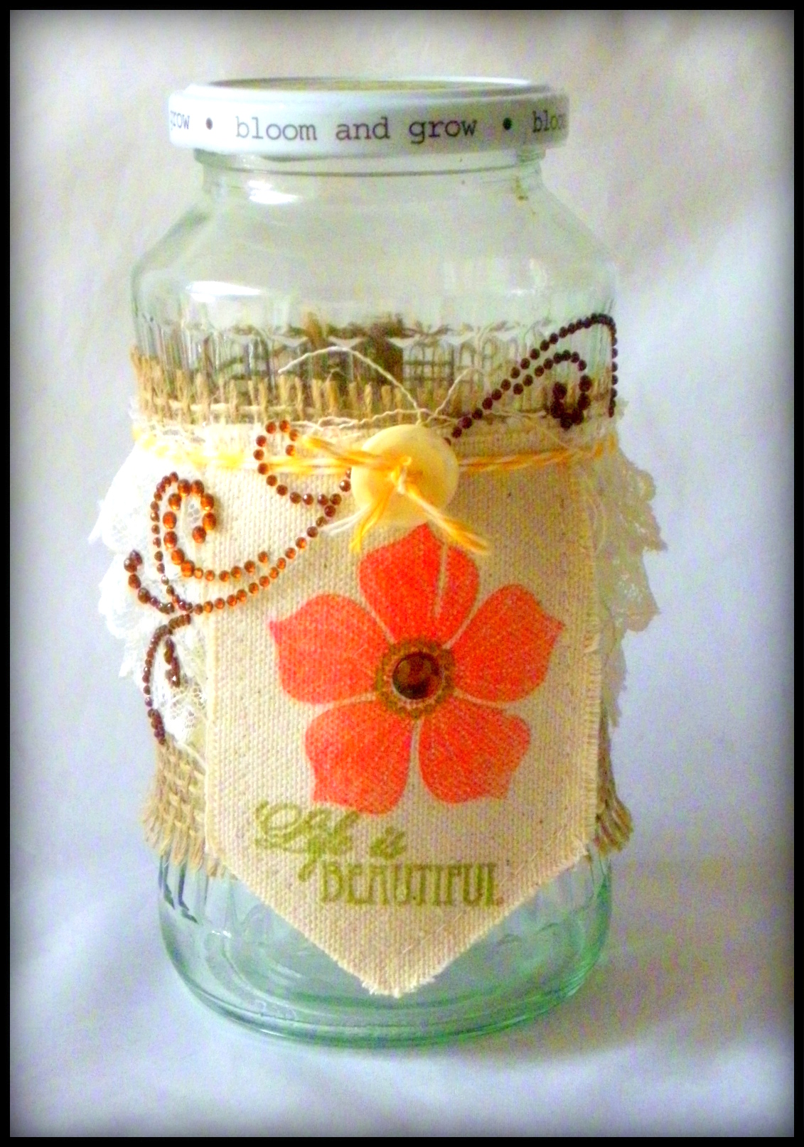 Memento Luxe for an Upcycled Jar with a Fabric Label